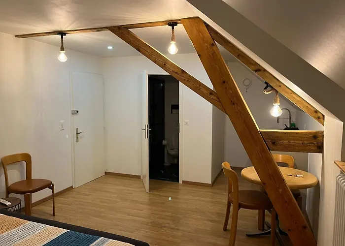Studio cosy au centre de Couvet