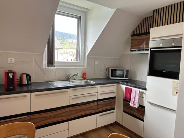 Cosy Au Centre De Couvet